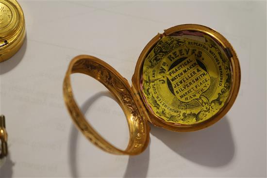 A gold pair cased repousse verge watch, Benjamin Pullan (II) Leeds, No.440, diameter 4.8cm